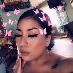 Meet your Posher, Yesenia